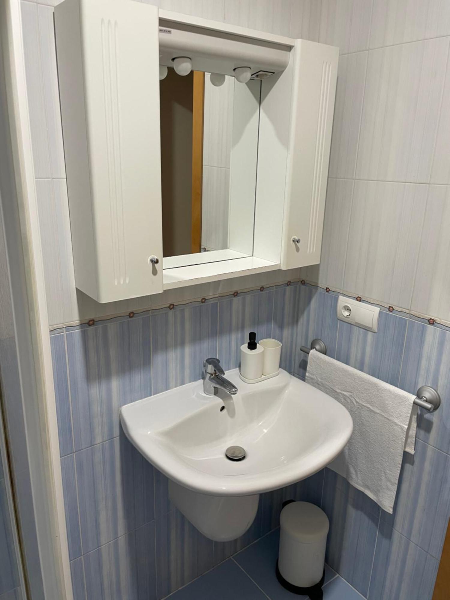 Trailhouse Castelao Apartment Sarria Ngoại thất bức ảnh