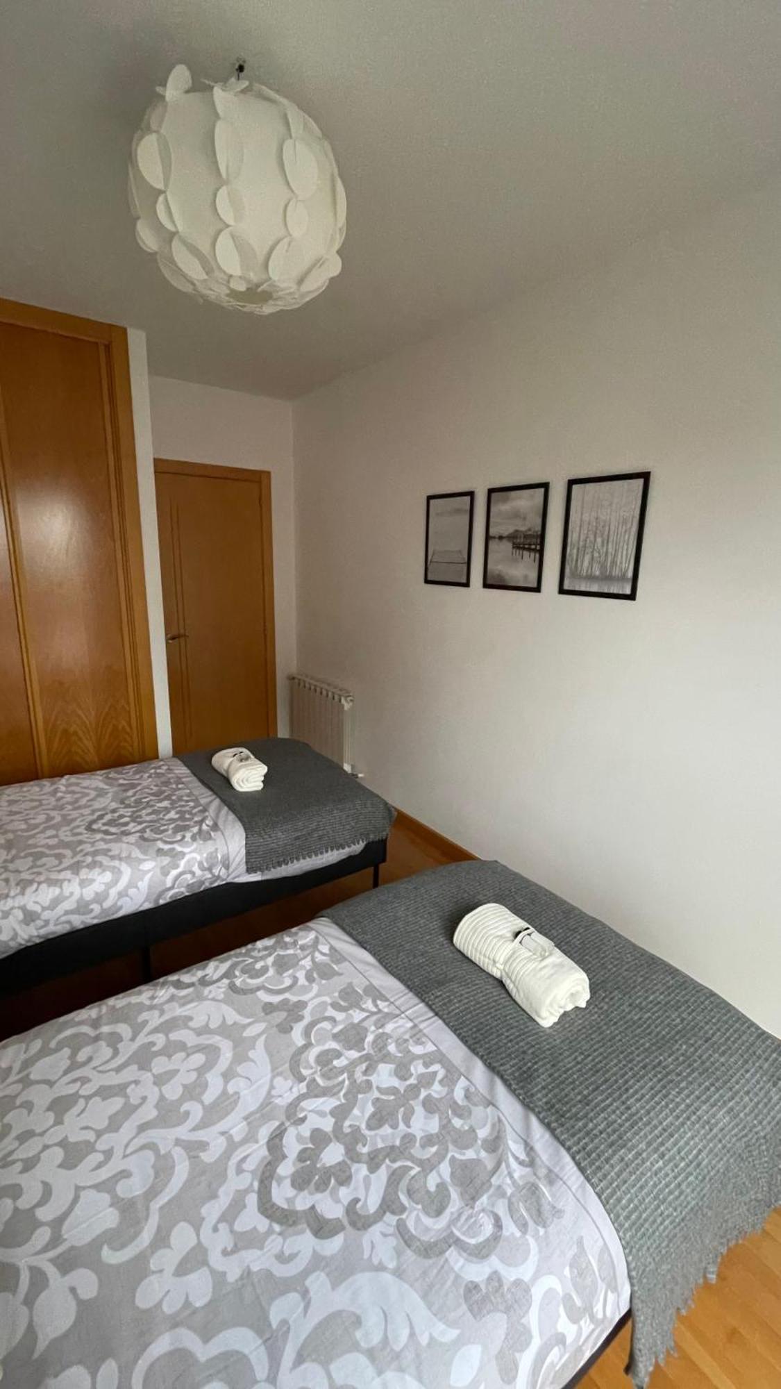 Trailhouse Castelao Apartment Sarria Ngoại thất bức ảnh
