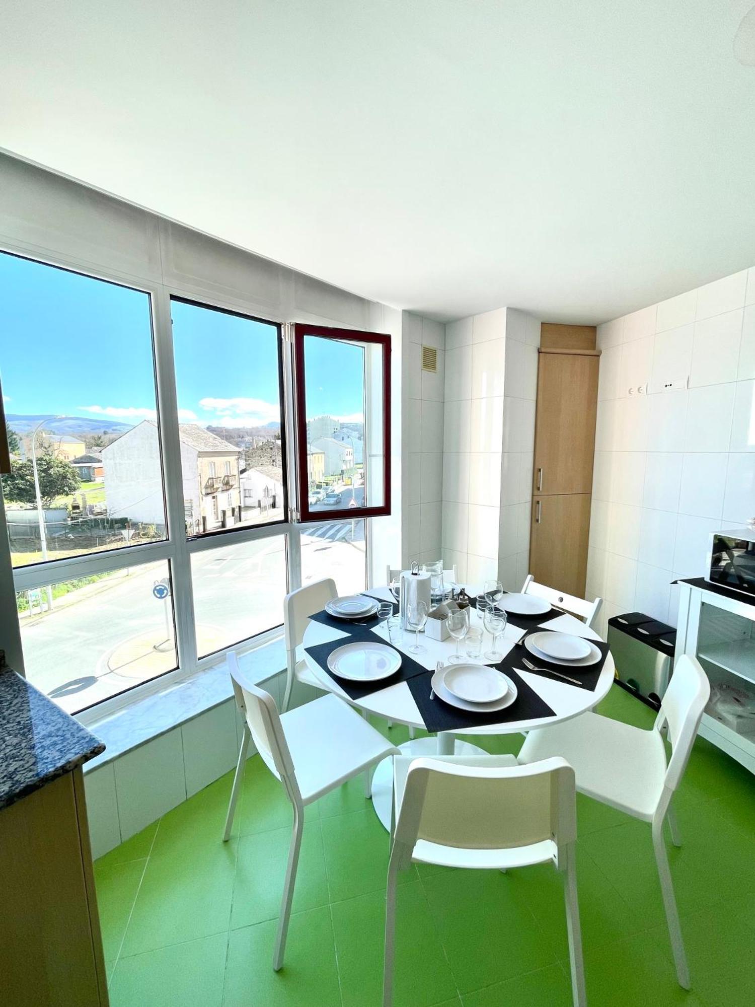 Trailhouse Castelao Apartment Sarria Ngoại thất bức ảnh